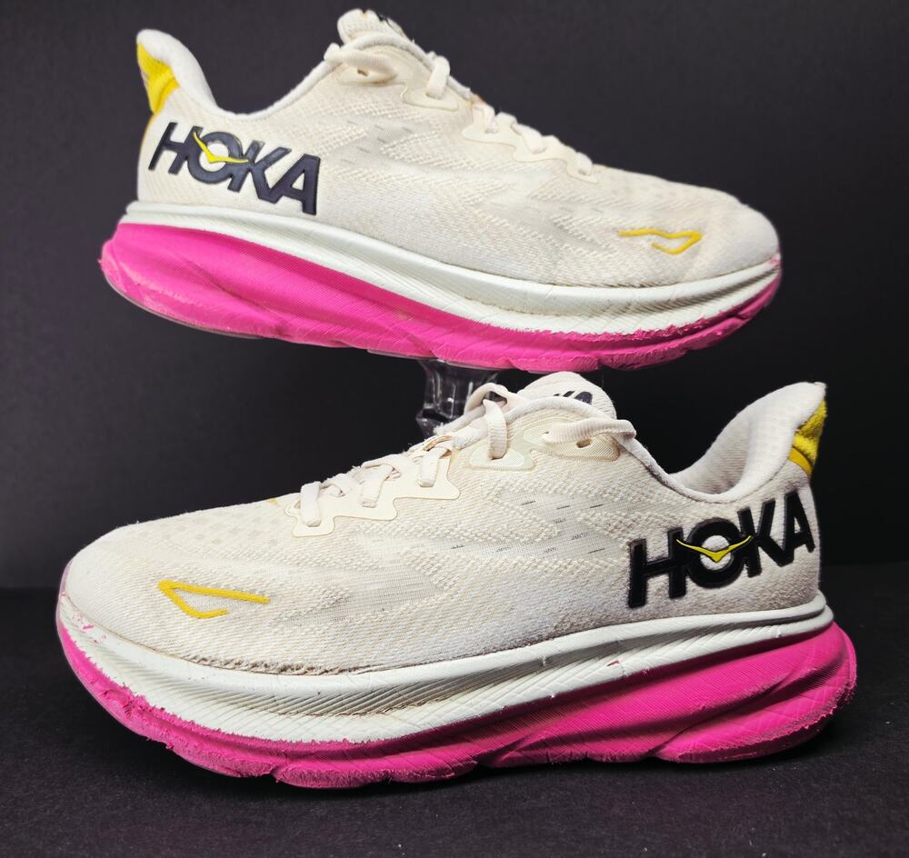 Hoka Women 7.5 Comfy footwear
